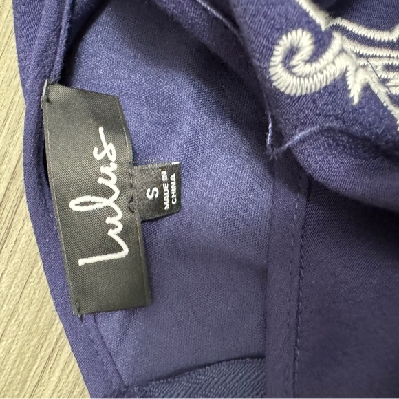 (NWT) Tale to Tell White and Navy Blue Embroidered Shift Dress Size Small - Picture 10 of 10